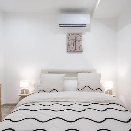 Apartment 6p *